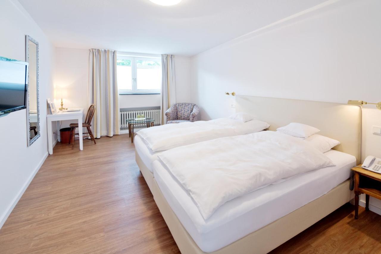 Romantik Waldhotel Mangold Bergisch Gladbach Exterior foto
