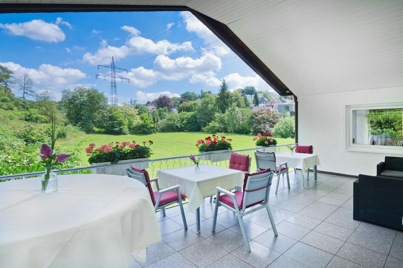Romantik Waldhotel Mangold Bergisch Gladbach Exterior foto